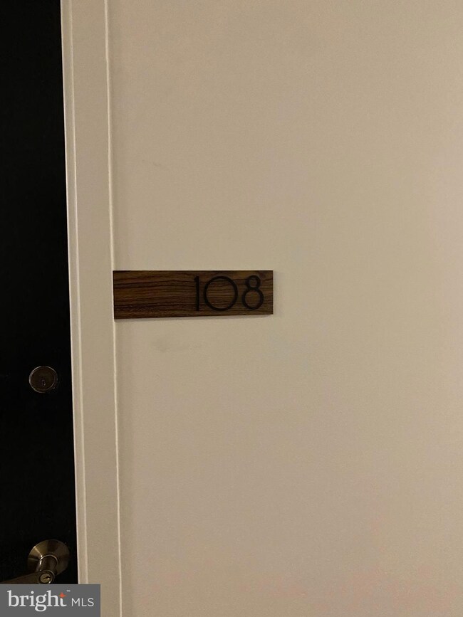 Letterman House unit 108, Washington, DC 20006 - photo 7