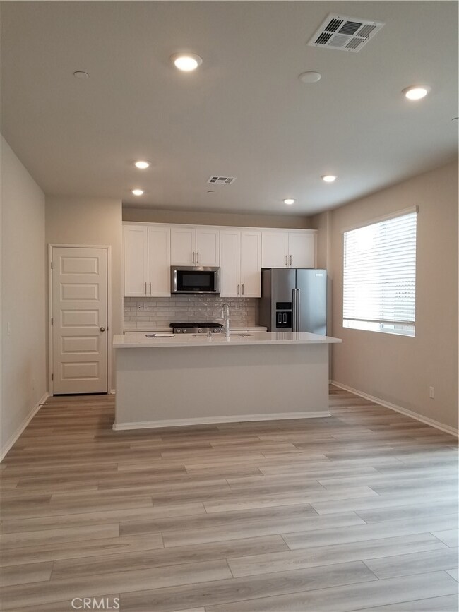 Full kitchen with islands