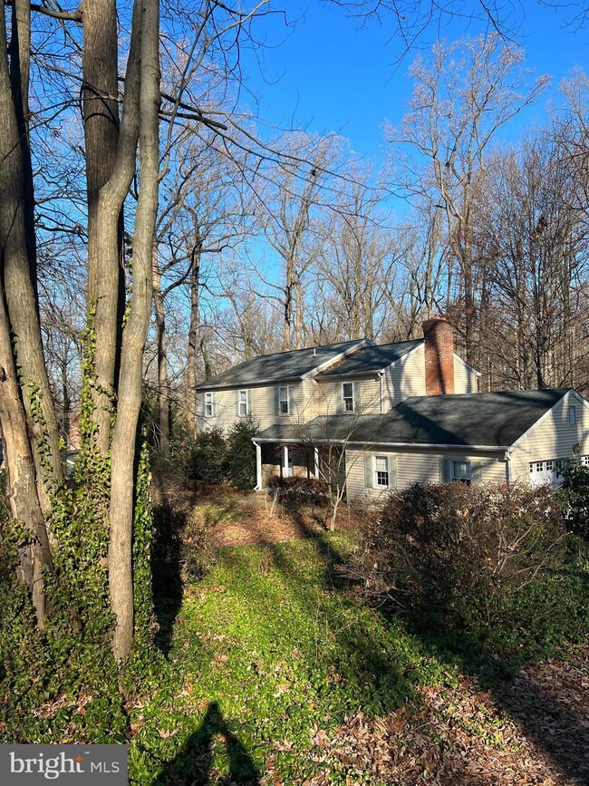 39 Sylvan Dr, Pottstown, PA 19465 - photo 2