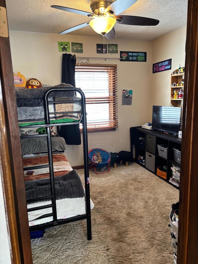 811 Tilden St, Fairmont, MN 56031 - photo 7