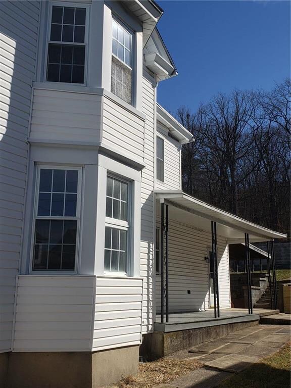 610 Arlington St, Tamaqua, PA 18252 - photo 4