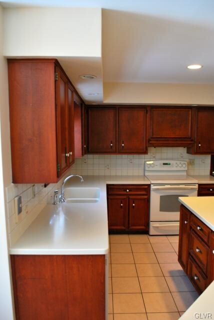 4887 Meadowview Dr, Macungie, PA 18062 - photo 4