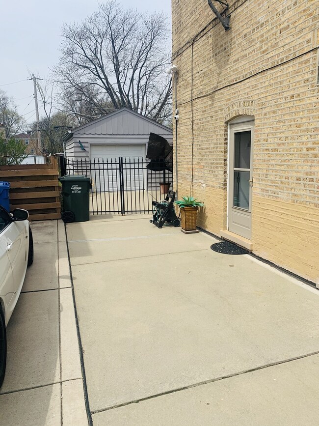 1884 Orchard St, Des Plaines, IL 60018 - photo 5