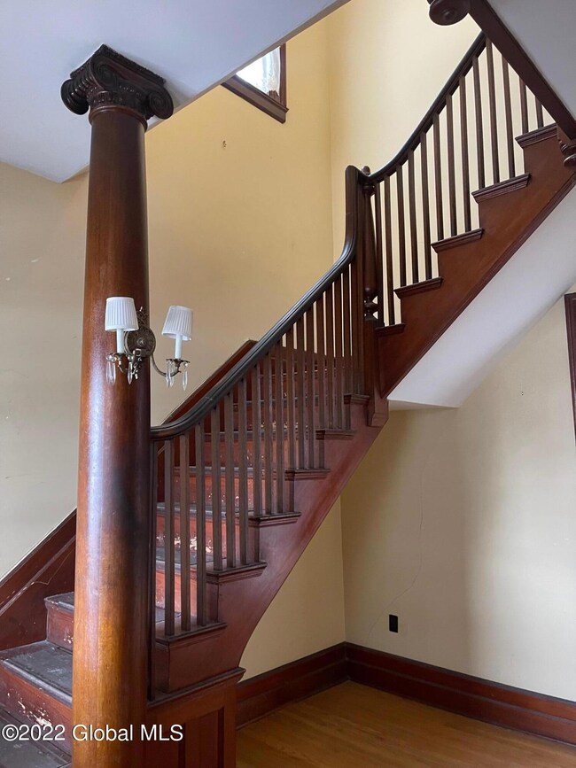 22 S Lake Ave, Troy, NY 12180 - photo 3