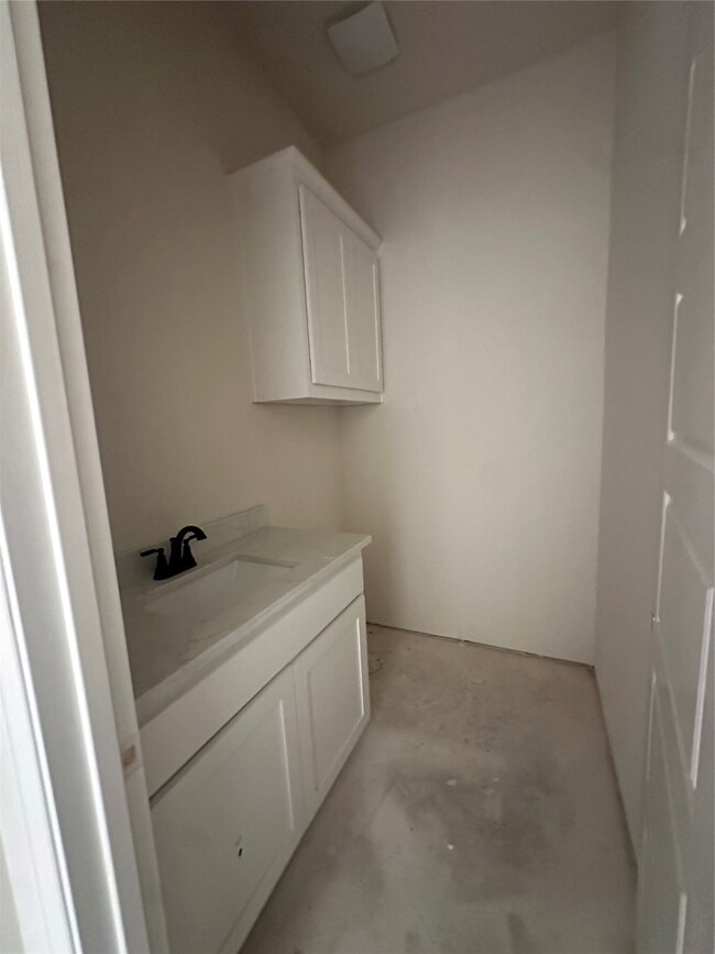 201 Stuart St, Paradise, TX 76037 - photo 5