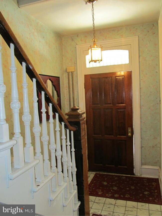 161 S 2nd St, Chambersburg, PA 17201 - photo 3