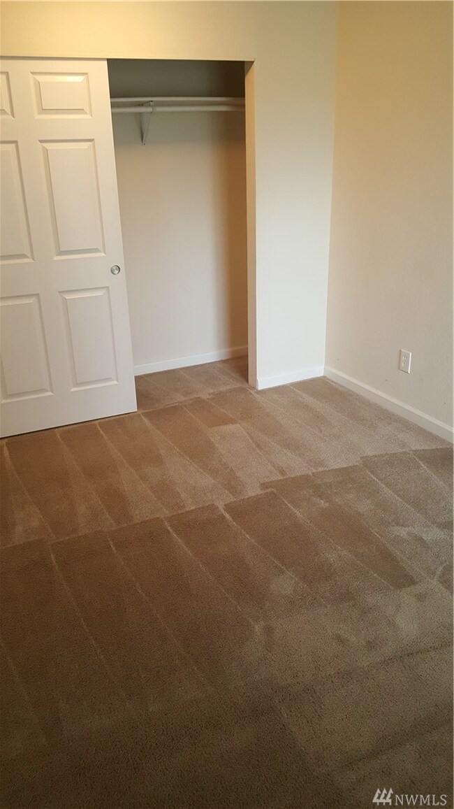 1215 S 237th Ln unit 1301, Des Moines, WA 98198 - photo 2