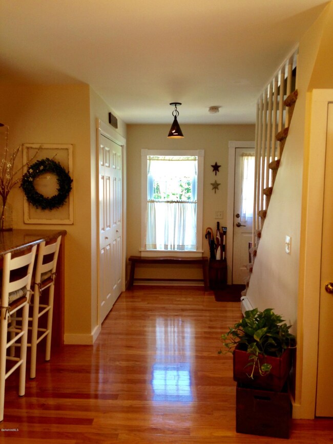 23 Nelson St, North Adams, MA 01247 - photo 3