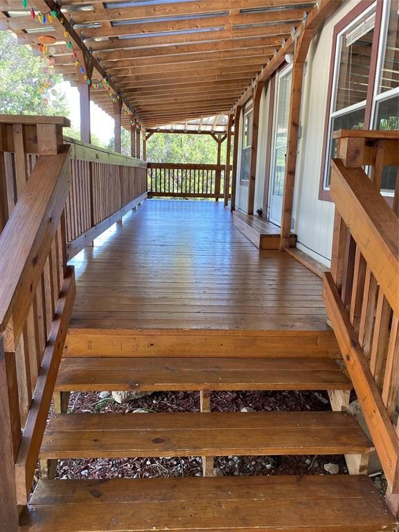 1100 Ridgeview Cir, Granbury, TX 76048 - photo 5