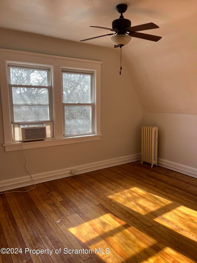 40 Pierce St unit 5, Kingston, PA 18704 - photo 6