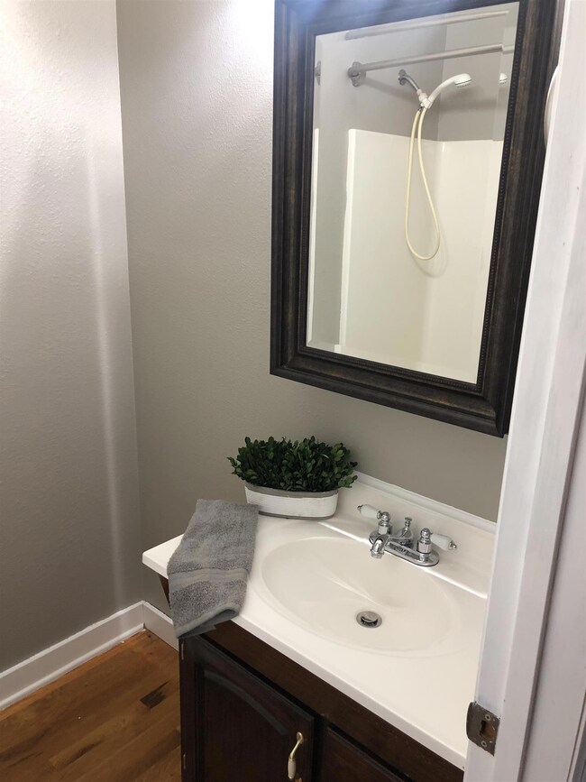 112 Fredonia Rd, Manchester, TN 37355 - photo 6