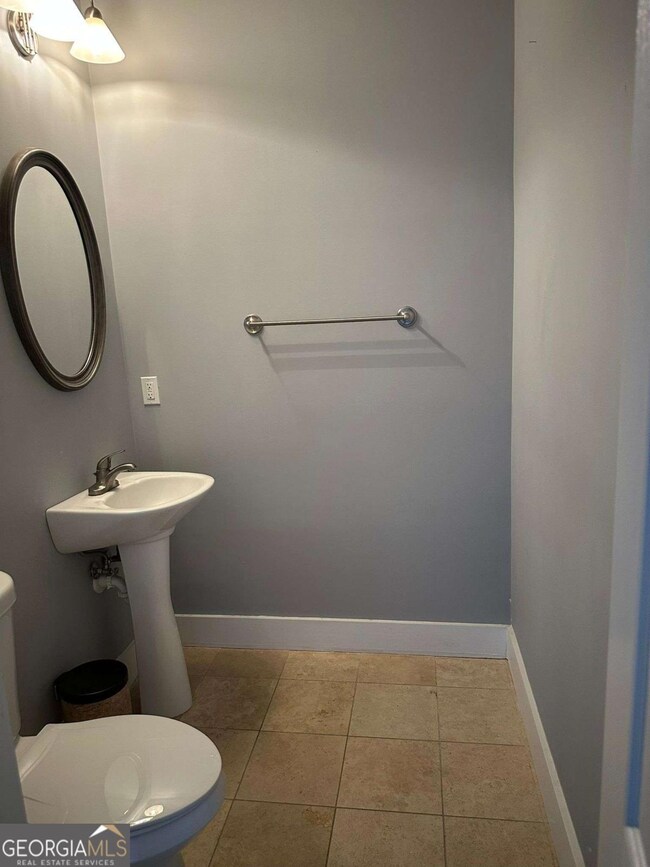 Parks Tower unit 409, Atlanta, GA 30328 - photo 5