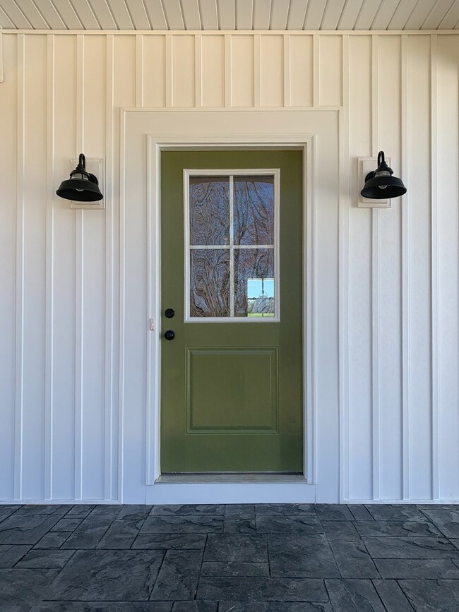 11730 Granary Hills Dr, Amelia Court House, VA 23002 - photo 7