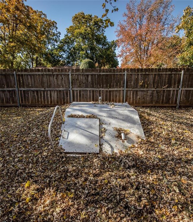 1421 W B Ave, Elk City, OK 73644 - photo 6