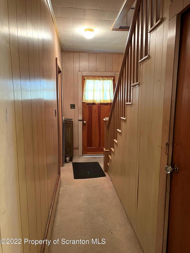 1113 Lloyd St, Scranton, PA 18508 - photo 6