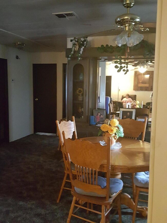 unlisted-address, Rosamond, CA 93560 - photo 4