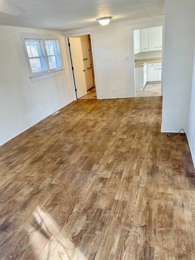 1623 Cedar St, Concordia, KS 66901 - photo 3