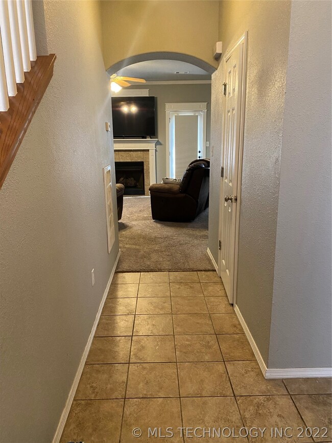 118 W 133rd Place N, Skiatook, OK 74070 - photo 2