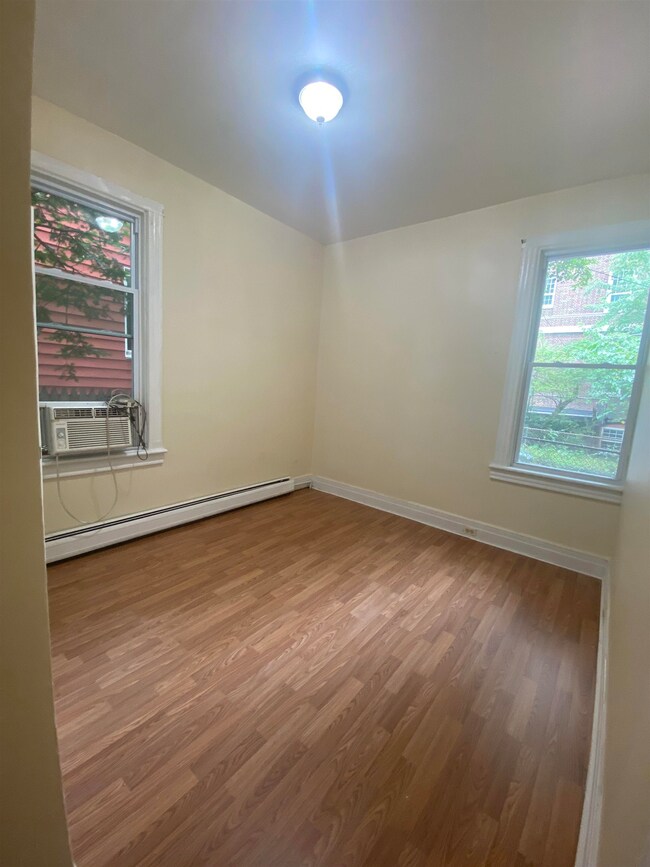 104 Jewett Ave unit 1, Jersey City, NJ 07304 - photo 5