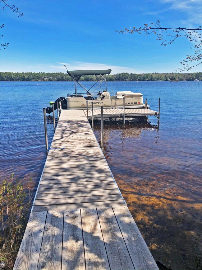 pontoon boat