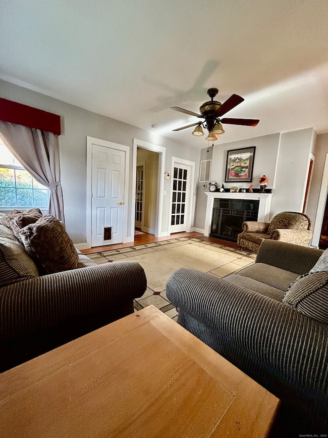 43 Academy St, Wallingford, CT 06492 - photo 7