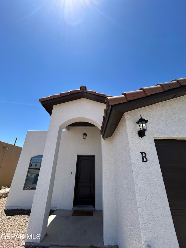 5708 Saluki Dr unit A, El Paso, TX 79924 - photo 2