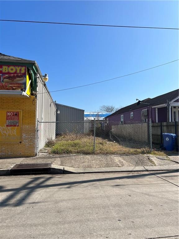 1341-39 France St, New Orleans, LA 70117 - photo 3