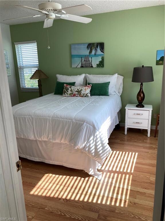 mai n bedroom