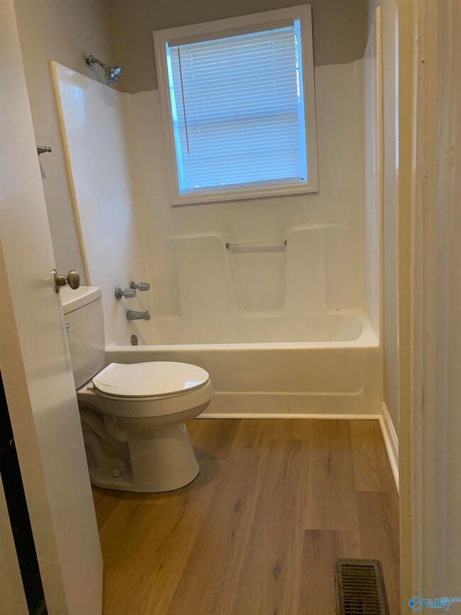 325 Honea Ln, Owens Cross Roads, AL 35763 - photo 7