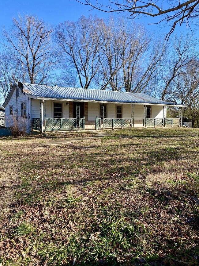 6125 Highway 13 S, Linden, TN 37096 - photo 2