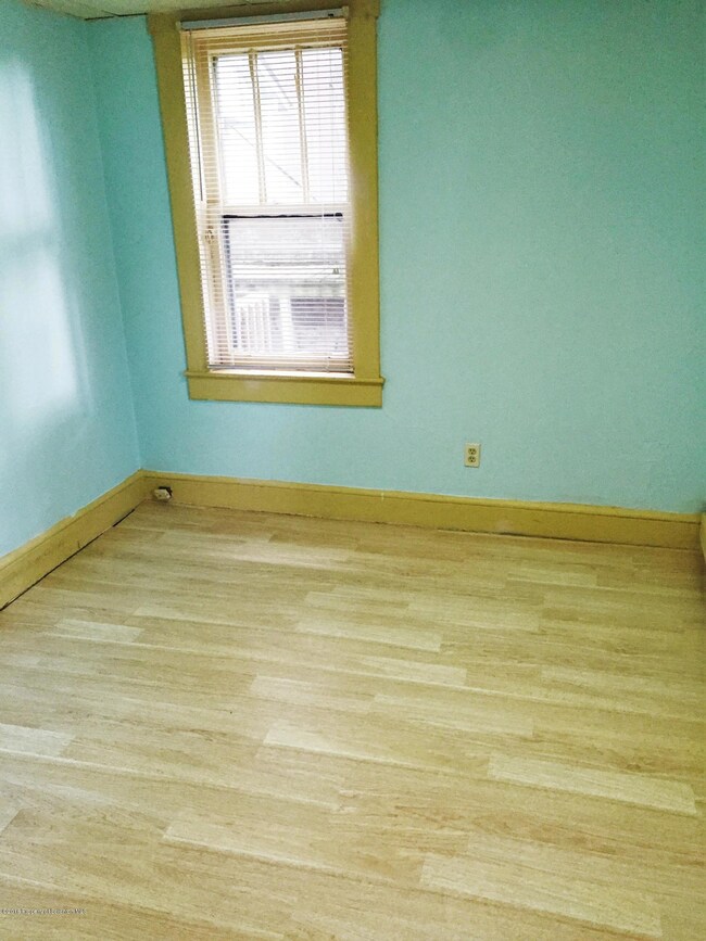 1021 Clay Ave, Scranton, PA 18510 - photo 2