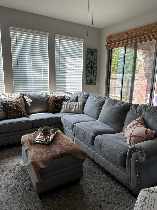 3801 Lancer Cir, Pearland, TX 77581 - photo 7