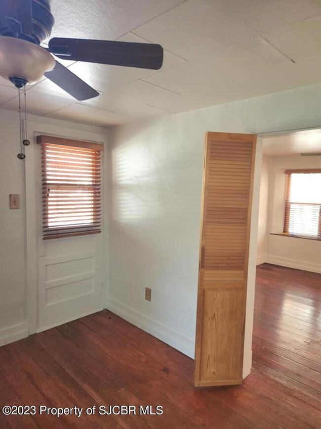 Master to Livingroom