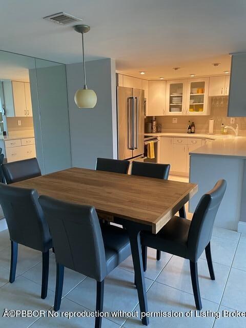 KITCHEN DINING