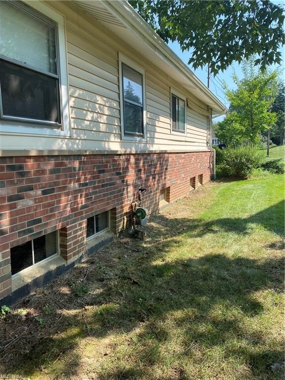 1919 Laurel Dr, Twinsburg, OH 44087 - photo 3