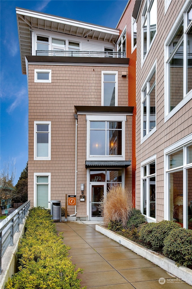 Buzz me in! A 306 is in the desirable Egret building. Conveniently located close to the gym, Internet workstation area, mailboxes and manager's desk. All buildings have a security system and are accessed by key or fob.