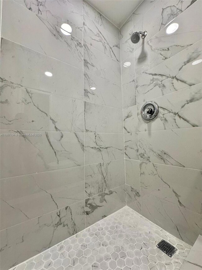 5545 N Miami Ave unit 9, Miami, FL 33127 - photo 5