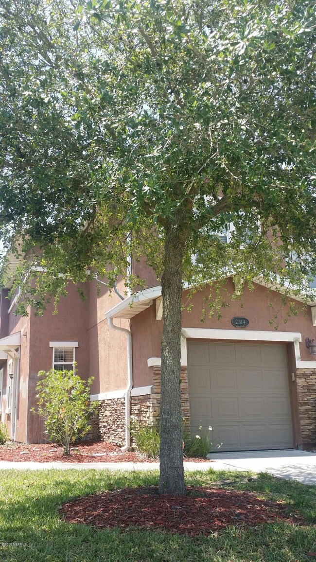 2314 Sunset Bluff Dr, Jacksonville, FL 32216 - photo 3