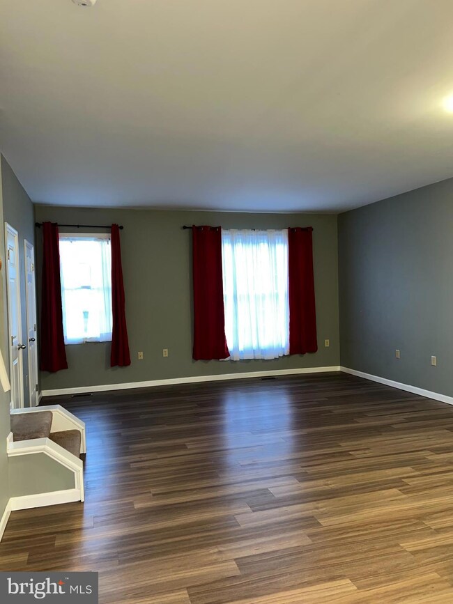 45 Battalion Ct, Bunker Hill, WV 25413 - photo 5