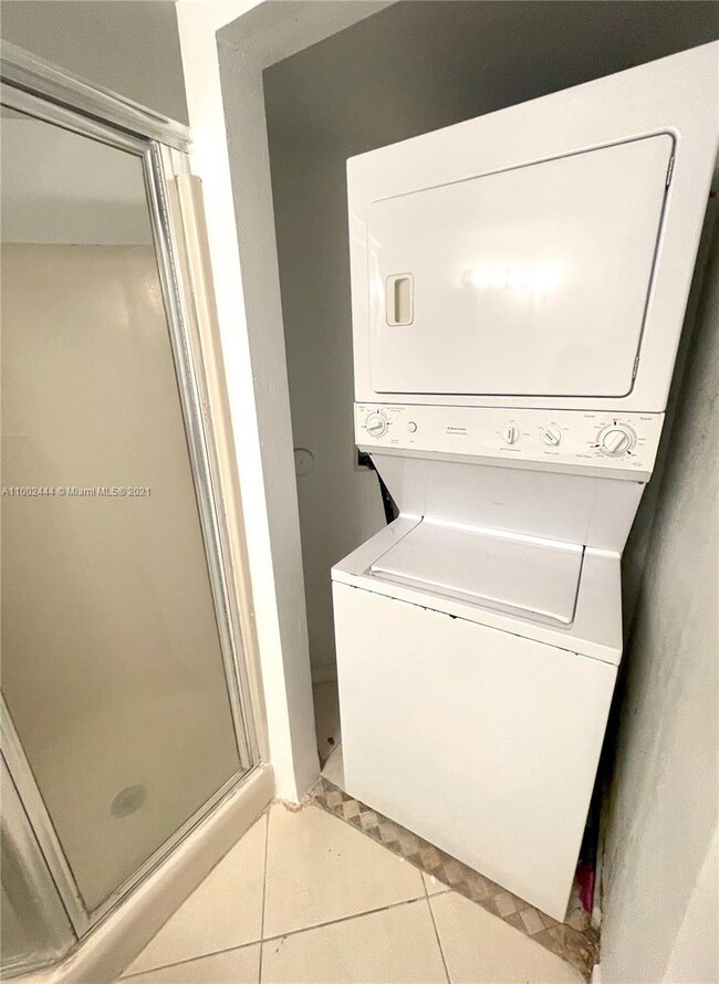 8074 Severn Dr unit B, Boca Raton, FL 33433 - photo 6