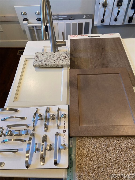 8596 Scouts Rd, Quinton, VA 23141 - photo 4