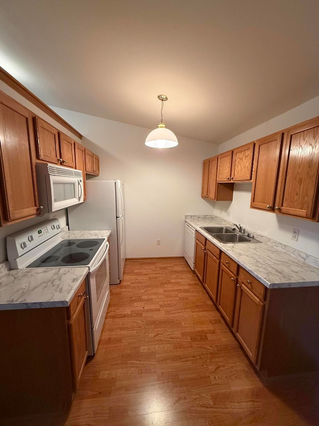 2750 11th Place unit 508, Kenosha, WI 53140 - photo 2
