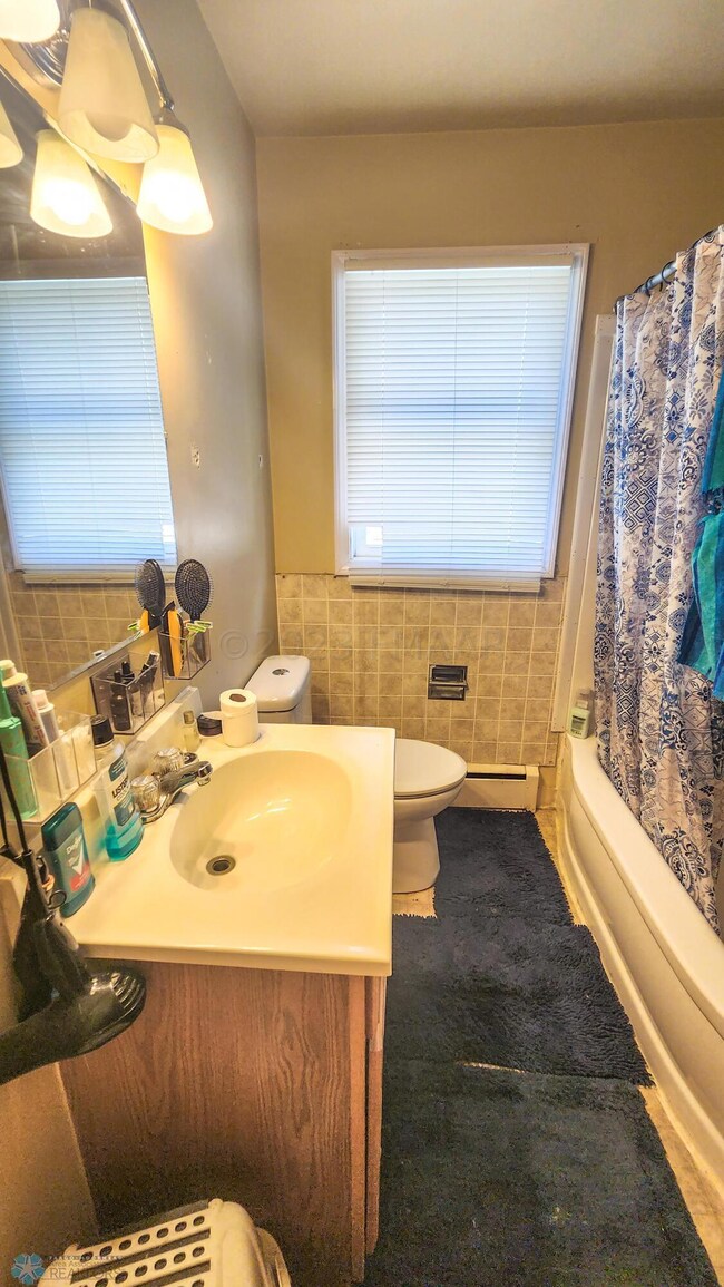 2602 9th St N, Fargo, ND 58102 - photo 6