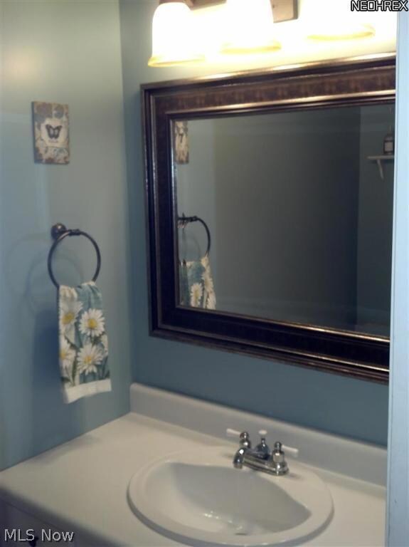 126 Hurd Rd, Aurora, OH 44202 - photo 7