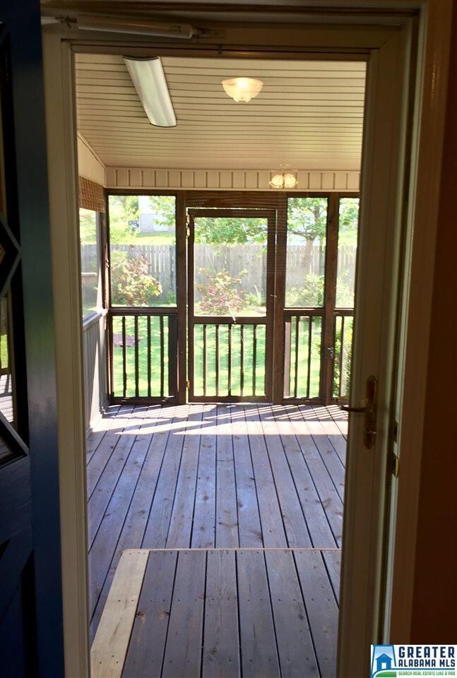 811 Country View Dr, Center Point, AL 35215 - photo 3