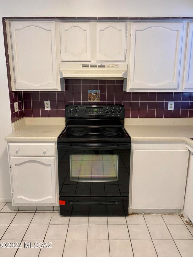 Kitchen Unit 1