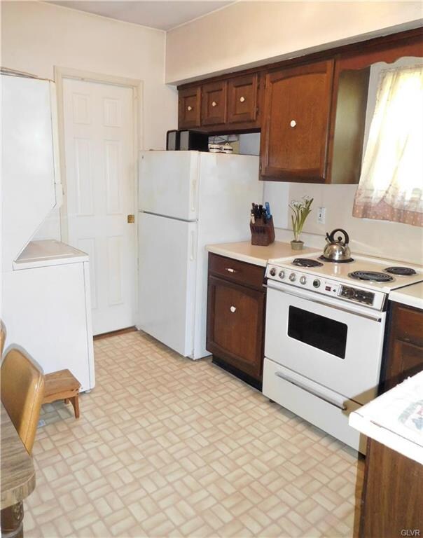 2 Case Ln, Asbury, NJ 08802 - photo 2