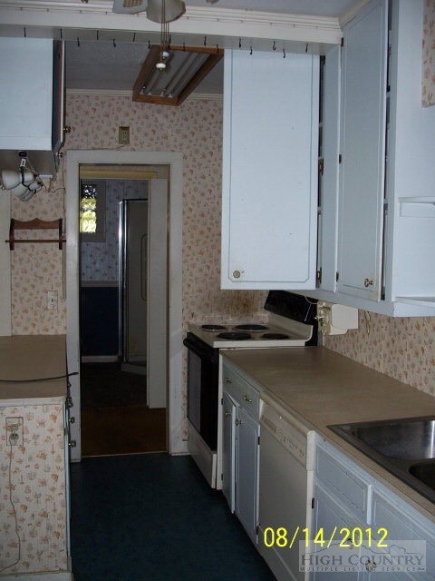 3628 Us Highway 221 S, Blowing Rock, NC 28605 - photo 4