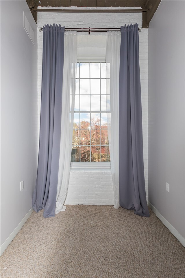 Emerson Mills unit 201, Pembroke, NH 03275 - photo 4