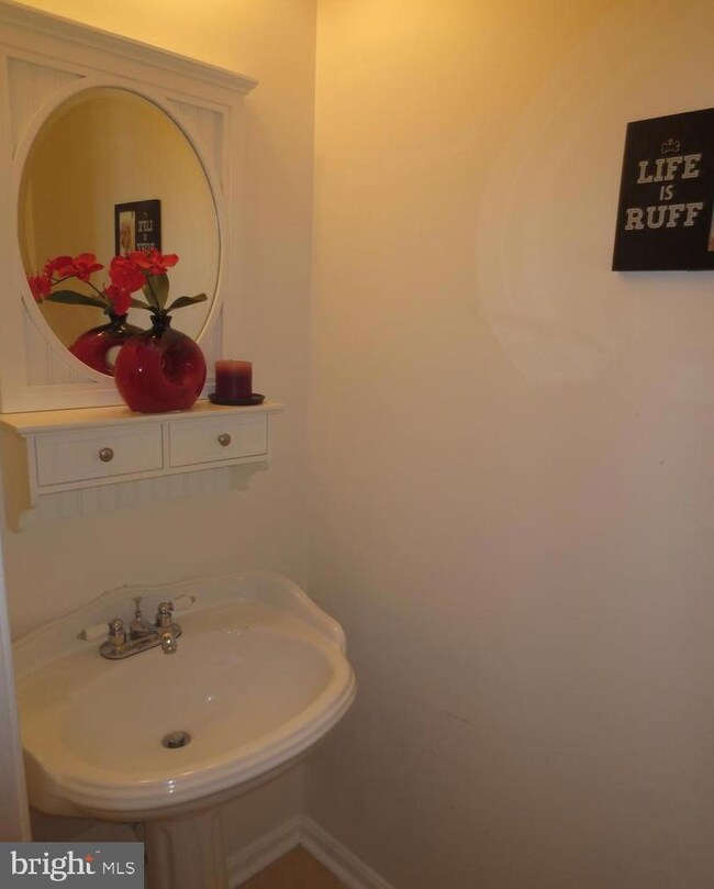 12249 Wye Oak Commons Cir unit 83, Burke, VA 22015 - photo 7